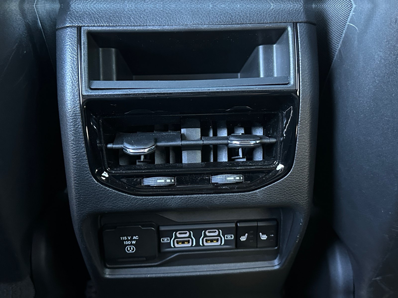 Used 2024 Jeep Grand Cherokee Limited w/ Luxury Tech Group II AWD/4WD image 24