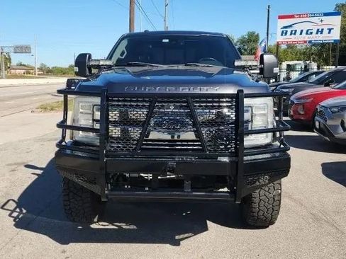 Used 2017 Ford F350 Lariat w/ Lariat Ultimate Package image 4