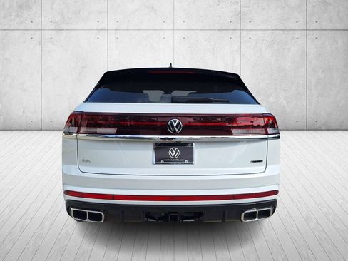 New 2026 Volkswagen Atlas Cross Sport SEL Premium R-Line AWD/4WD image 4