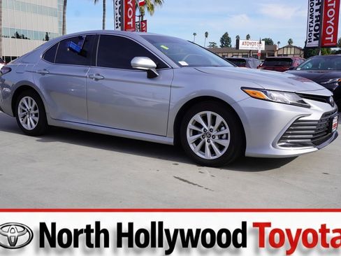 Certified 2024 Toyota Camry LE image 1