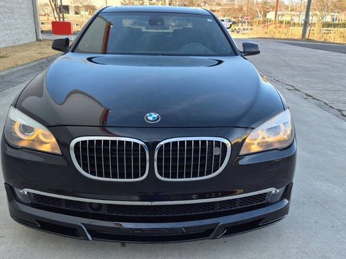 Used 2011 BMW ALPINA B7 w/ Driver Assistance Pkg image 9