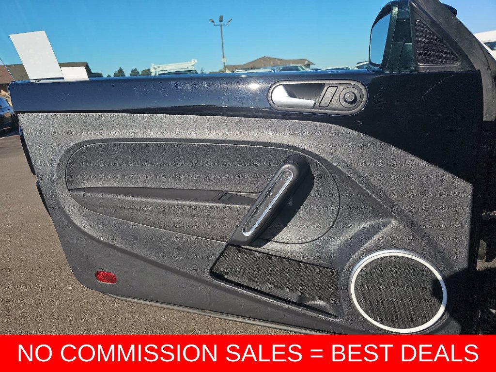 Used 2016 Volkswagen Beetle 1.8T SE FWD image 25