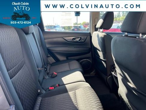 Used 2018 Nissan Rogue S AWD/4WD image 24