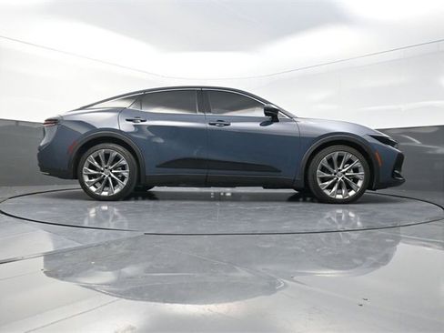 Used 2025 Toyota Crown Limited image 24