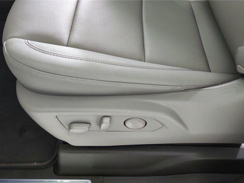 New 2026 GMC Sierra 1500 SLT w/ SLT Premium Plus Package image 28