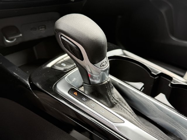 Used 2025 Chevrolet Trax LT w/ LT Convenience Package FWD image 18