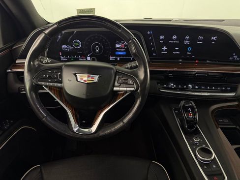 Used 2022 Cadillac Escalade ESV Premium Luxury w/ LPO, Floor Liner Package AWD/4WD image 12