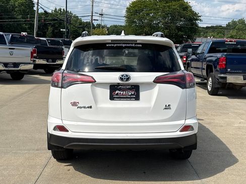 Used 2018 Toyota RAV4 LE w/ All Weather Liner Package AWD/4WD image 13