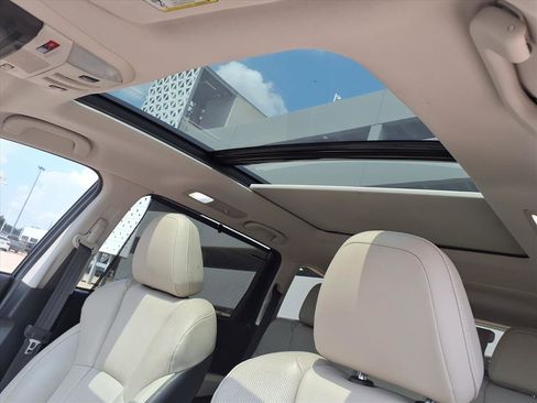 Used 2019 Subaru Ascent Limited image 5