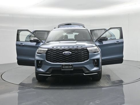 New 2026 Ford Explorer ST-Line RWD image 34