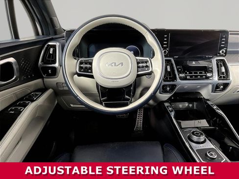 Certified 2023 Kia Sorento SX Prestige w/ Panoramic Sunroof Package AWD/4WD image 8
