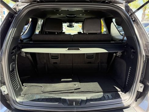 Used 2020 Dodge Durango R/T w/ Blacktop Package RWD image 26