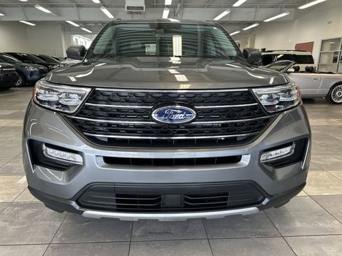 Used 2023 Ford Explorer XLT w/ Equipment Group 202A AWD/4WD image 19