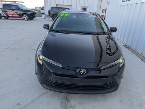 Used 2023 Toyota Corolla LE image 32