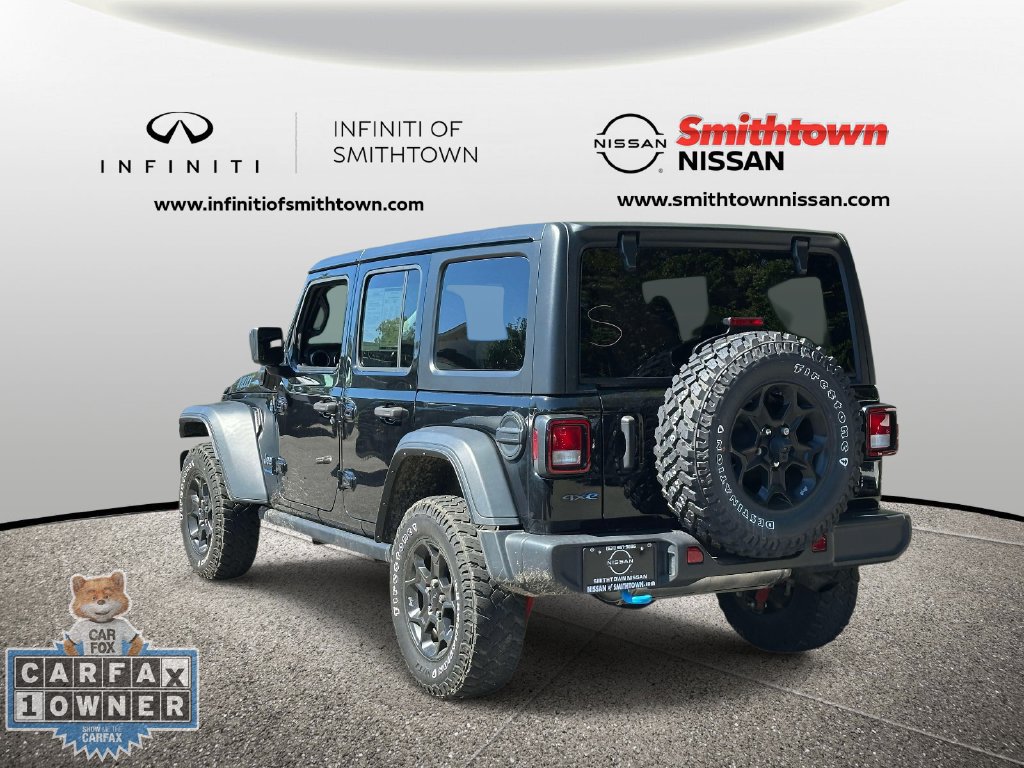 Used 2023 Jeep Wrangler Unlimited w/ Cold Weather Group AWD/4WD image 10