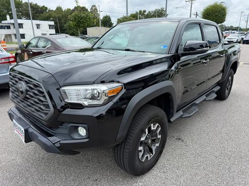 Used 2021 Toyota Tacoma TRD Off-Road AWD/4WD image 3