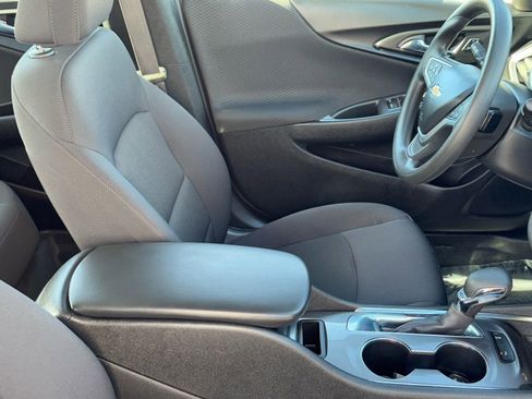 Used 2022 Chevrolet Malibu LS w/ Driver Confidence Package II image 12