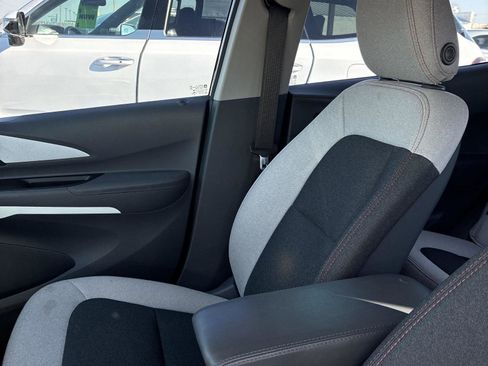 Used 2021 Chevrolet Bolt LT image 4