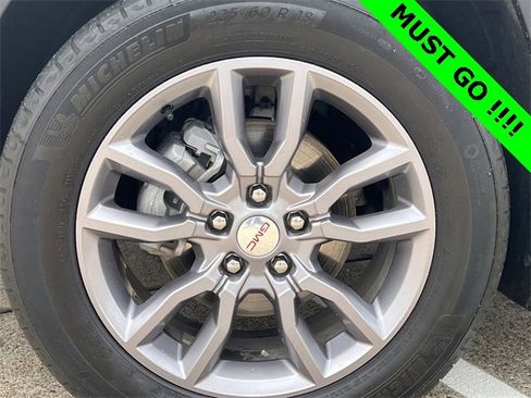 Used 2024 GMC Terrain SLT image 9