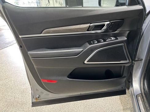 Used 2022 Kia Telluride SX w/ SX Prestige Package AWD/4WD image 13