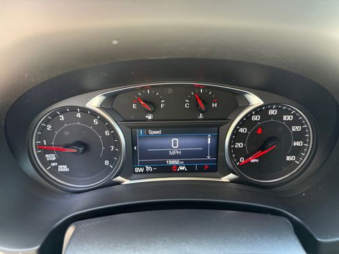 Used 2023 GMC Terrain SLE w/ Driver Convenience Package FWD image 11