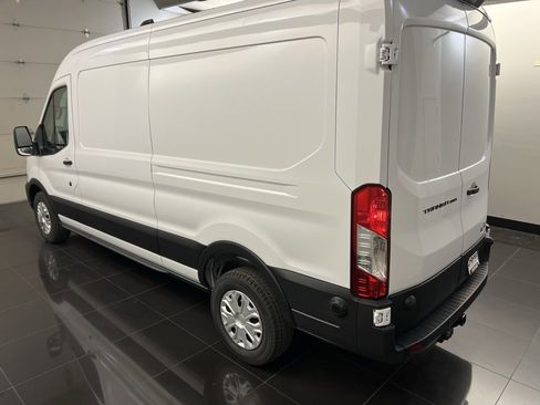 New 2026 Ford Transit 250 148 Medium Roof image 4