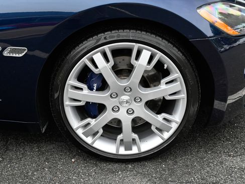 Used 2012 Maserati GranTurismo Convertible RWD image 12