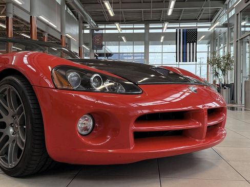 Used 2003 Dodge Viper SRT-10 RWD image 12