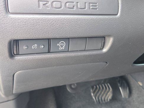 Used 2023 Nissan Rogue S FWD image 22