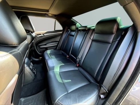 Used 2023 Chrysler 300 S w/ Comfort Group RWD image 22