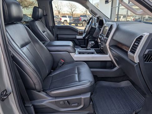 Used 2019 Ford F150 Lariat image 35