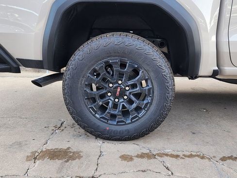 New 2026 GMC Canyon Elevation w/ Convenience Package image 51