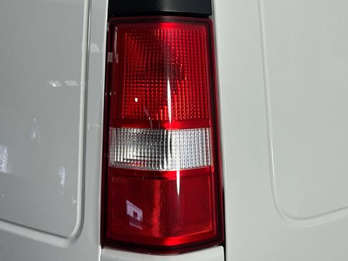 Used 2020 GMC Savana 2500 image 27