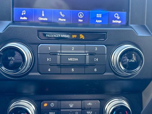 Used 2019 Ford F150 Lariat w/ Equipment Group 502A Luxury image 29