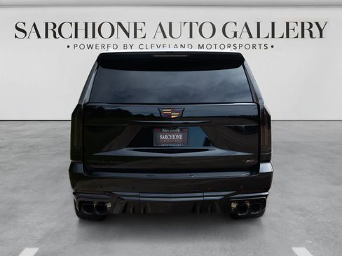 Used 2025 Cadillac Escalade ESV V AWD/4WD image 49