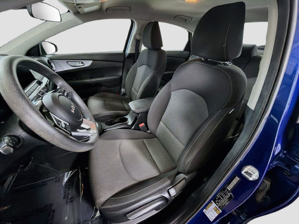 Used 2023 Kia Forte LXS w/ LXS Technology Package FWD image 20