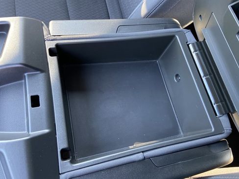 Used 2025 Chevrolet Silverado 1500 LT image 42