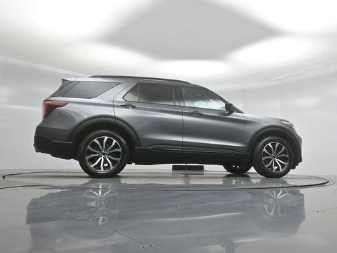 Certified 2022 Ford Explorer ST-Line w/ Class IV Trailer Tow Package AWD/4WD image 51