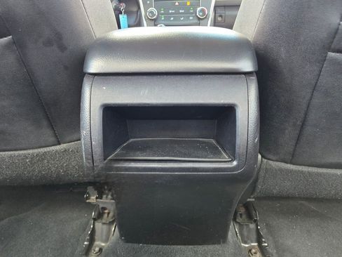 Used 2017 Toyota Camry SE image 35