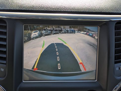 Used 2014 Jeep Grand Cherokee Limited w/ Trailer Tow Group IV image 24