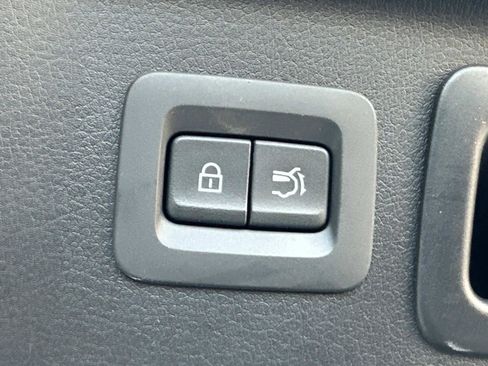 Certified 2025 MAZDA CX-70 3.3 Turbo S w/ Premium Package image 16