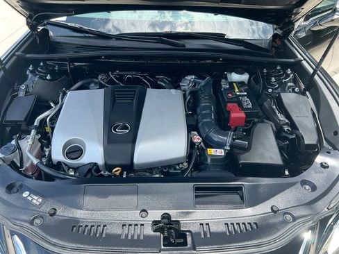 Certified 2024 Lexus ES 350 w/ Premium Package FWD image 10