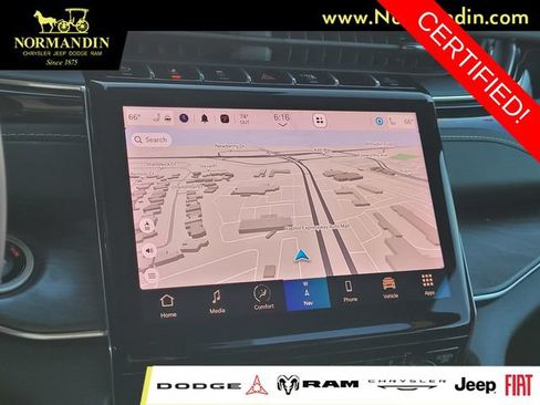 Certified 2022 Jeep Grand Cherokee Overland w/ Luxury Tech Group IV AWD/4WD image 9