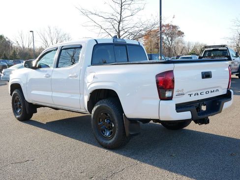 Used 2019 Toyota Tacoma SR image 13