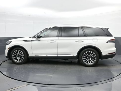 Used 2023 Lincoln Aviator Reserve w/ Equipment Group 201A RWD image 5
