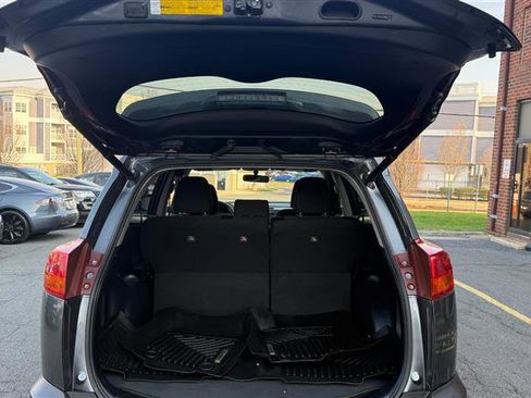 Used 2015 Toyota RAV4 XLE image 17