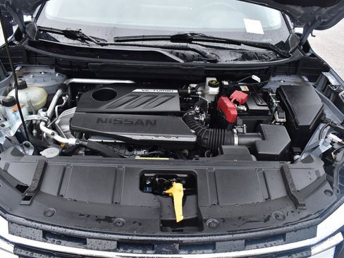 Used 2025 Nissan Rogue SL FWD image 22