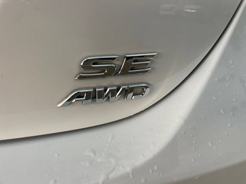 Used 2022 Toyota Camry SE w/ Cold Weather Package AWD/4WD image 18