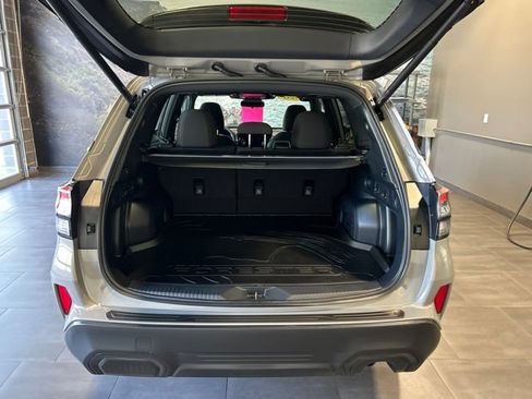 Used 2026 Subaru Forester Premium AWD/4WD image 31