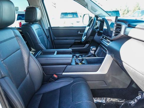Used 2022 Toyota Tundra Limited image 17